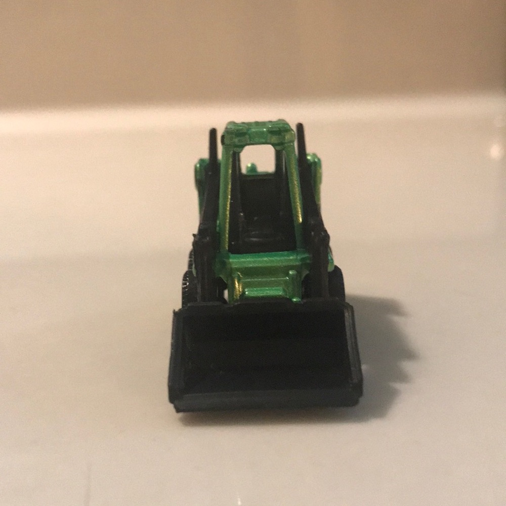 Excellent condition matchbox skidster skid loader